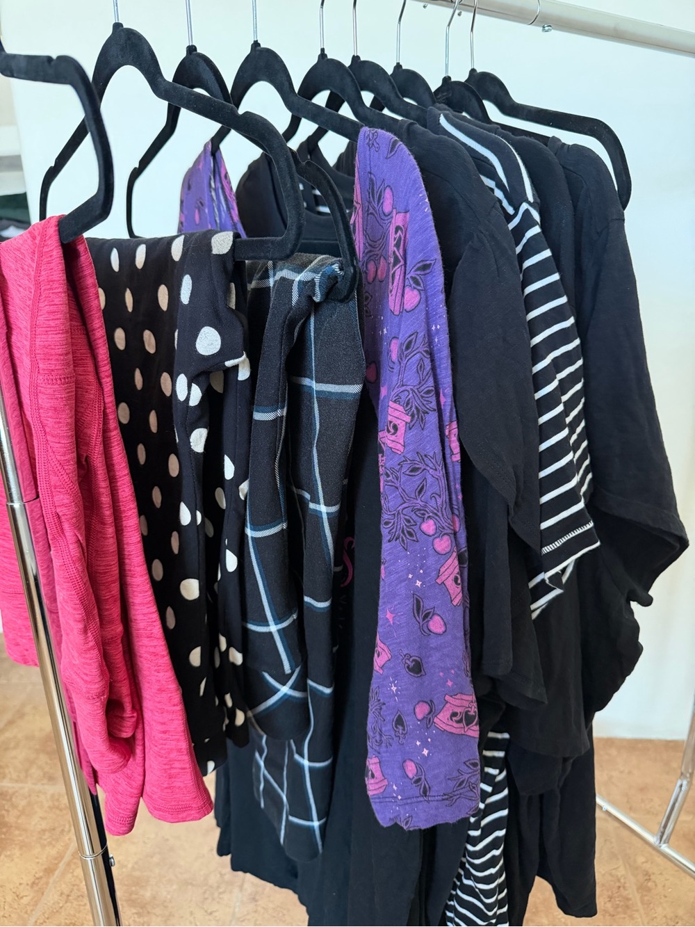 Torrid Mixed Plus Size Lot of 8 Pants Leggings T-Shirts size 5X READ